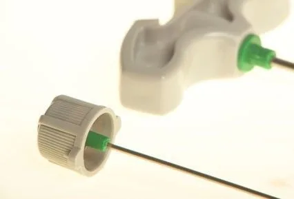 AGUJA PARA BIOPSIA ASPIRACION MEDULA OSEA